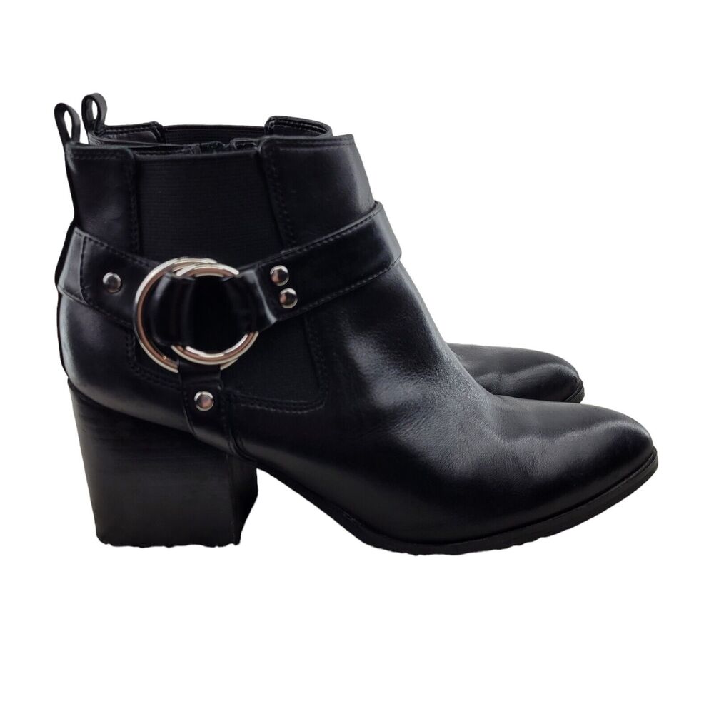 Marc Fisher View Black Leather Harness Booties Sz 9 Chunky Heel Silver Tone Ring